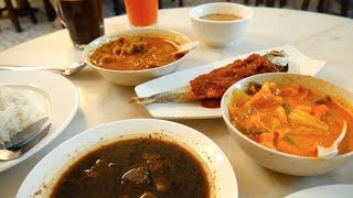 Delicious MELAKA NYONYA FOOD  NYONYA KUIH  Food and Travel Channel  Melaka Malaysia [upl. by Ppilihp]