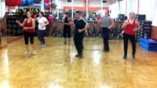 ZUMBA BACHATA YO SOLO QUIERO DARTE UN BESO [upl. by Viviene459]