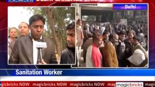 Garbage Woes East Delhi sanitation workers strike continues  The News [upl. by Nesmat781]