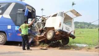 Jaru Acidente na BR 364 envolvendo ônibus e uma Kombi faz uma vítima fatal [upl. by Geminian432]