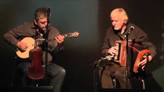 The Máirtín OConnor Band plays Going Places Traditional Irish Music from LiveTradcom [upl. by Lindly]