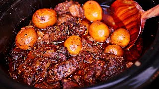 Easy Slow Cooker Garlic Butter Beef and Potatoes Recipe [upl. by Shaine]