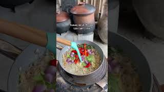 Nasi liwet slow cooker  Mak therrr traditionalfood makanantradisional [upl. by Rbma121]