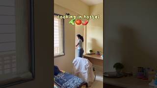 make LUNCH with me in hostel🏡 ft MBBS intern hostelrecipes medico ytshorts [upl. by Allerim882]