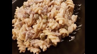 Fusilli con salamella funghi e piselli [upl. by Suirtemid]