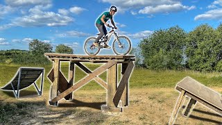 ON CONSTRUIT UNE RAMPE SPÉCIALE VTT [upl. by Ytsirhc]