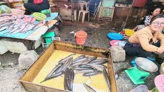 Fish Market Action at Siem Reap [upl. by Humberto]