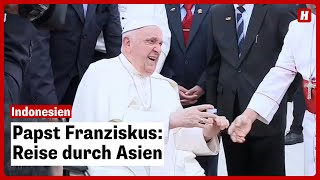 Papst beginnt zwölftägige AsienReise in Indonesien [upl. by Silado]