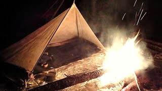 20⁰ Winter Bushcraft  Tarp Camp with Wool Blankets amp Long Fire [upl. by Theadora896]