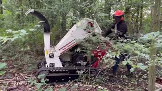 Foxwood TRX120 PRO DEMO tracked chipper [upl. by Bala401]