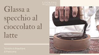 Glassa a specchio al cioccolato al latte  Ricetta perfetta [upl. by Lathan]