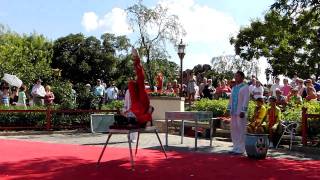 Chinese Acrobat Pot amp Table Spinning  Epcot Orlando FL 2010 [upl. by Foote374]