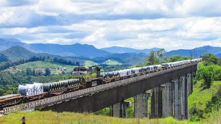 Pesado trem de carga geral da Vale passando em Barão de Cocais Locomotivas acelerando ao máximo [upl. by Drarehs411]