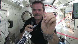 Chris Hadfield demonstrates how astronauts wash their hands in zerog [upl. by Ube]