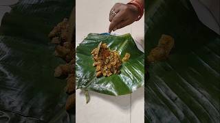 ଛତୁ ପତ୍ରପୋଡ଼ା 😋🍄 shorts mushroom veg mushroomrecipe vlog odiavlog odiaminivlog minivlog [upl. by Yrahca993]