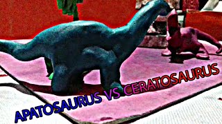 Ceratosaurus VS Apatosaurus [upl. by Eatnoj631]