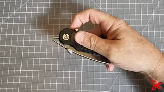 How to close a frame lock pocket knife [upl. by Adnolrehs]