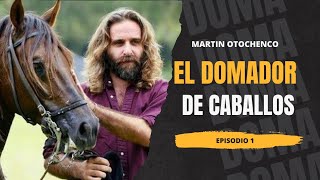 02 DOMADOR DE CABALLOS Martín Ochoteco AYUDANDO A CABALLO QUE FUE GOLPEADO [upl. by Dulcle587]