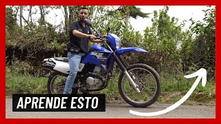 TUTORIAL Como ARRANCAR una MOTO en plena SUBIDA [upl. by Ihsoyim]