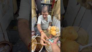 Kolkata ka Supar Dupar Club Kachori wala 😍😱 kolkata kolkatafood shorts clubkachori [upl. by Anyahc504]