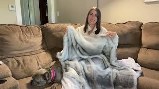 macinso Luxury Faux Fur Throw Blanket Cozy and Soft Oversized Blanket Review [upl. by Aliakim87]