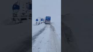 Cómo conducir en la nieve  rutas argentinas con nieve  Sur Argentino [upl. by Mackenzie489]