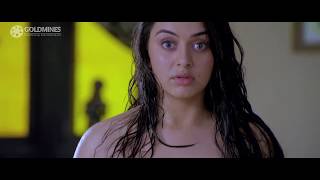 Hansika Motwani hot crazy man [upl. by Damalis337]