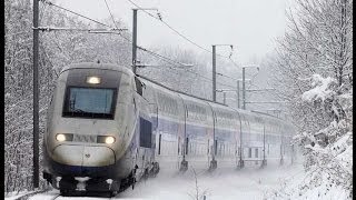 Trains et TGV dans la neige [upl. by Ailana]