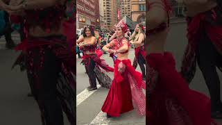 🗽NYC 💃Belly Dancing shorts streetdance dancing bellydance nyc nyclife newyork nycwalkingtour [upl. by Atnad]