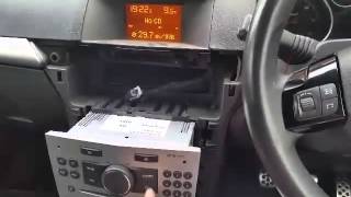 Vauxhall AstraZafira CD30 MP3 AUX WITH BID PAIRRED Genuine [upl. by Bramwell]