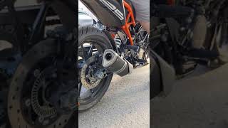 KTM Duke 2020 SOUND Check and drive off [upl. by Hezekiah763]