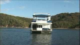 Houseboat on Dale Hollow Lake  Wisdoms WEB [upl. by Lewie298]