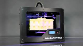 MakerBot Replicator 2  如何運作 [upl. by Arimak362]