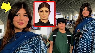 Ayesha Takia Unrecognizable After Plastic Surgery Spotted At Mumbai Airport [upl. by Mignonne]