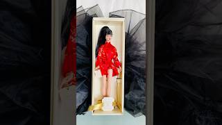 Barbie silkstone FASHION MODEL Chinoiserie RED MOON MATTEL 2004 GOLD LABEL [upl. by Fredenburg]