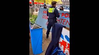 🇩🇪 HarburgHamburg  Linksextremisten greifen AfD InfoStand an AfD Hoecke [upl. by Ayet]