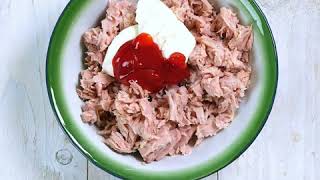 Recette  Tomate farcie au thon [upl. by Rexer]