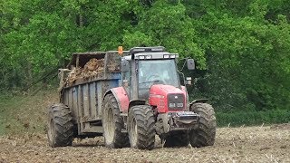 Muck Spreading with Massey Ferguson 6290 amp JD loading  SOUND [upl. by Adiari926]