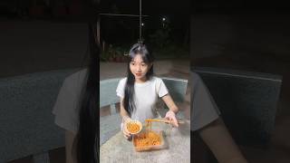 vy trà sữa nấu mỳ siêu cay 🥵 shorts funny [upl. by Cirala143]