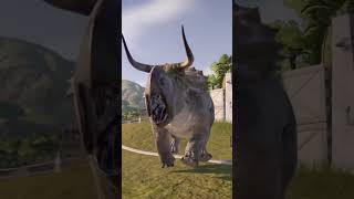 Triceratops  Jurassic World Evolution [upl. by Droffilc]