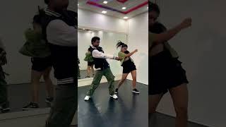 OYE HOYE viralvideo explore dance tireding [upl. by Enihsnus849]