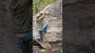 Rescue  V1 📍 Calabogie Bouldering [upl. by Tisha554]