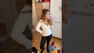 Immer dieses Klamottenproblem klamotten clothes funnyshorts funnyvideo funny memes [upl. by Ahsinik96]