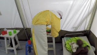 Ebola  68 morts en 5 jours [upl. by Aivatnuahs89]