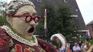 56e Fruitcorso 2016 in Tiel 17092016 35 1e ronde nog alle wagens [upl. by Sedgewinn814]