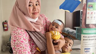 BAYI AZAM REWEL SAKIT PANAS 😭 MAMAH BAWA PERIKSA KE DOKTER  Ali Vlog [upl. by Earb]