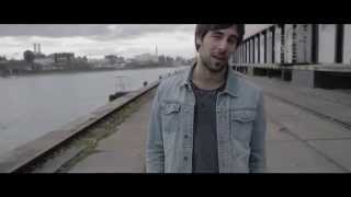 Max Giesinger  Irgendwas mit L Offizielles Video [upl. by Chantalle]