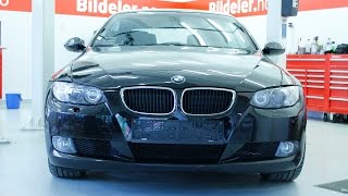 BMW 3serie Hvordan bytte bremser og håndbrekksko bak  2005 til 2011 mod E90E91E92E93 [upl. by Morgana]