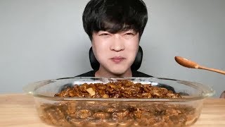 번데기 먹방 silkworm Beondegi Mukbang [upl. by Uliram]