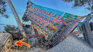 Dangerous Road Accident Of 10 Wheeled Truck  Repairing Of Axle Tube By Experts  How To Repair [upl. by Eissert]